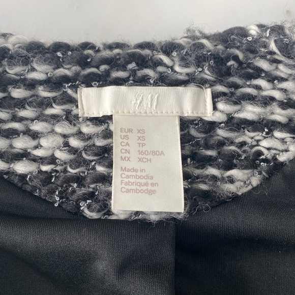 H&M knit blazer with open front detail - Picture 2 of 5